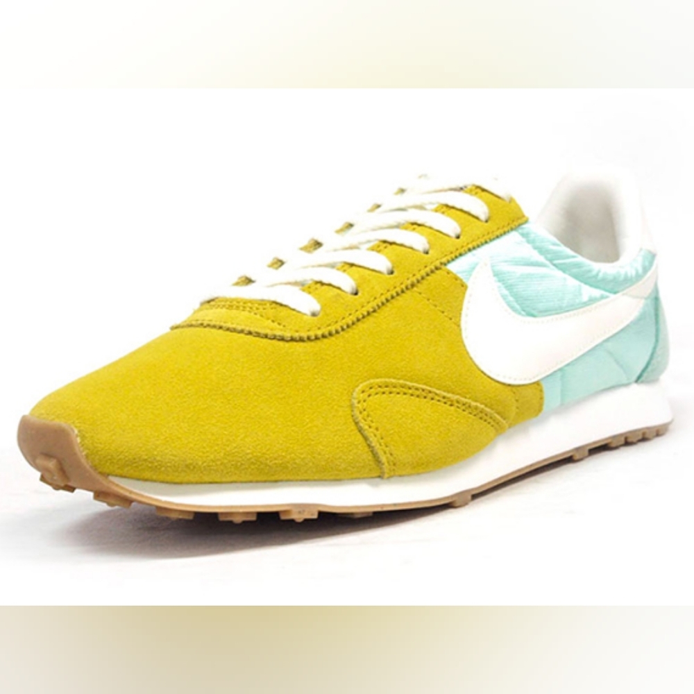 Nike Women’s Montreal Racer Vintage – Yellow – Mint Green